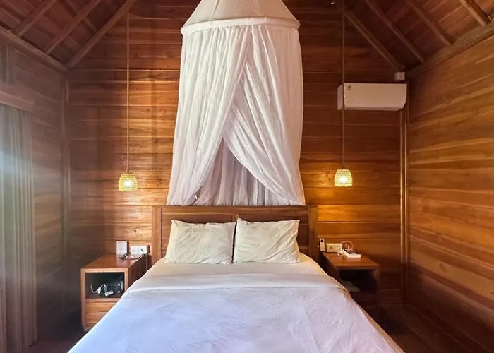 Hotel Wooden 3*