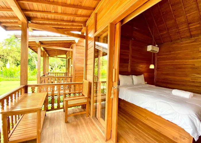 Wooden 3* Uluwatu (Bali)